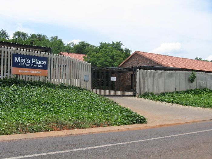 Philip Nel Park Residential properties to rent