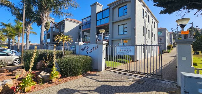 For Sale: Hartenbos Central Apartment with 3 Bedrooms, Secure Complex, Braai Balcony.