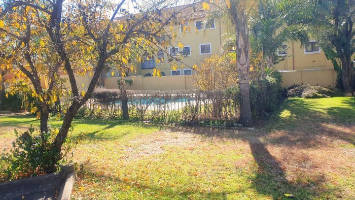 Sundowner Apartment For Sale: 2 Bedrooms, pool access, secure parking, near amenities.