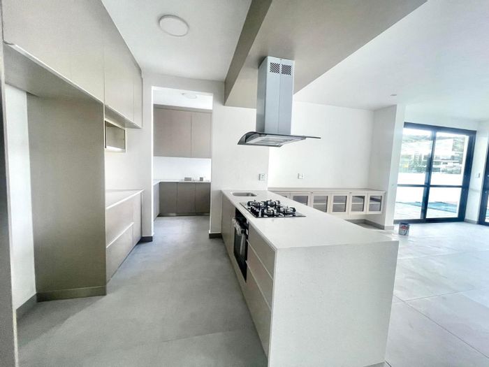 Property #2413201, Townhouse For Sale in Auasblick