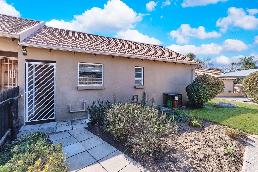 Entrance to the property