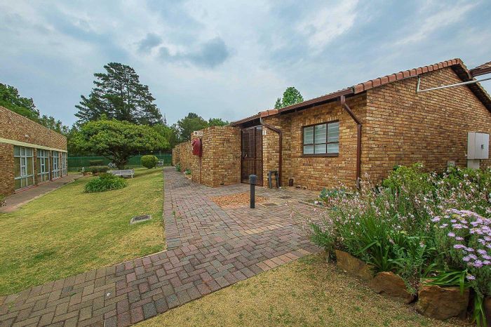 Property #2072950, Townhouse for sale in Ontdekkerspark