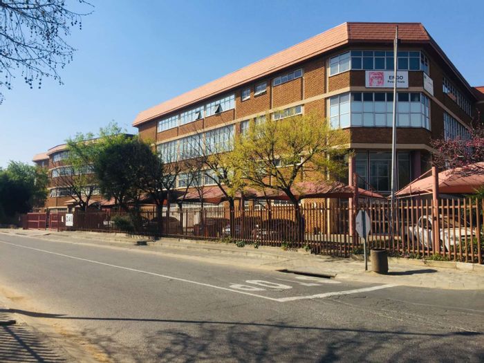 Property #2199270, Industrial rental monthly in Wynberg