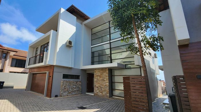 Property #2227316, Townhouse for sale in Umhlanga Central