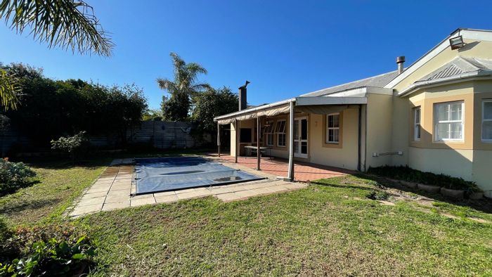 Property #2051706, House sold in Durbanville Meadows
