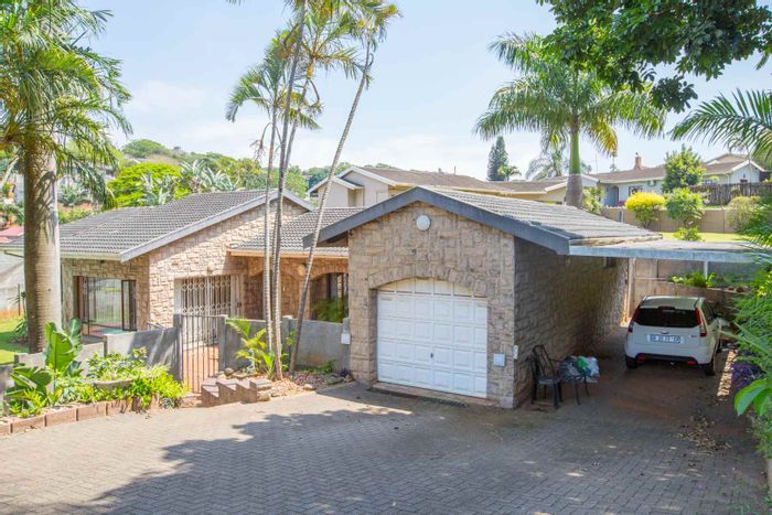 House To Rent in Glen Hills: 3 Bedrooms, Pool, Study, Security, Garden.