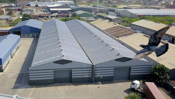 Phoenix Industrial: Prime Industrial Complex with 4 Roller Doors, Superlink Access, and Extensive Amenities