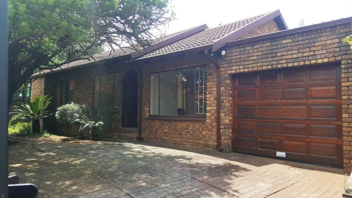 Property #1240347, House rental monthly in Garsfontein