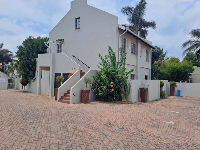 Property #2217313, Apartment rental monthly in Sandown