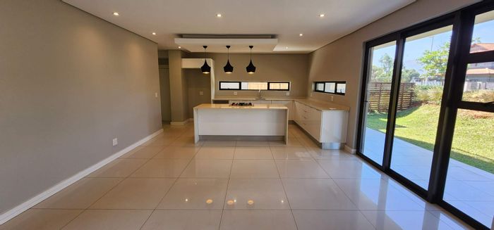 Property #2227310, Townhouse for sale in Umhlanga Central