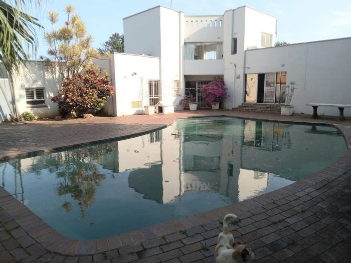 La Lucia House For Sale: 5 bedrooms, pool, sea views, staff accommodation.