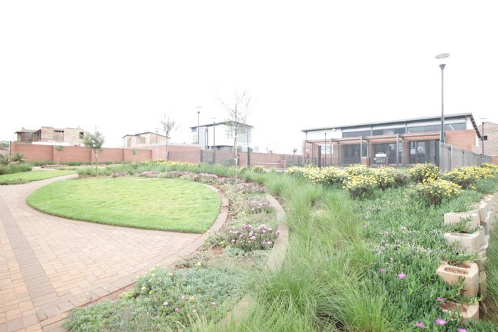 Vacant Land Residential For Sale in Fountainbrook Estate with clubhouse, pool, and security.