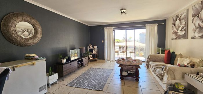Property #2217404, Apartment for sale in Hartenbos Central