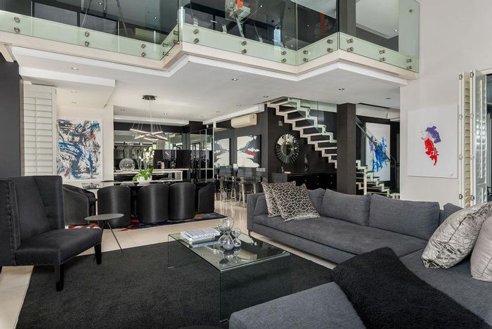 Property #2192534, Penthouse for sale in Cape Town City Centre