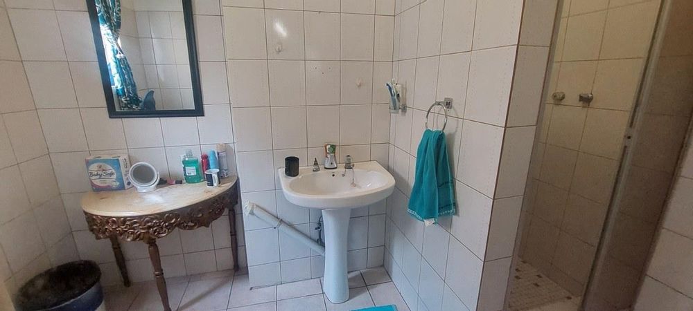 Flatlet 2 bathroom