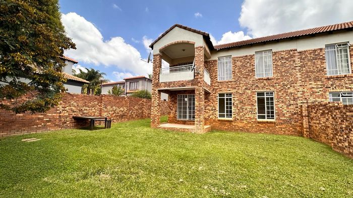 Property #2215091, Townhouse rental monthly in Moreleta Park