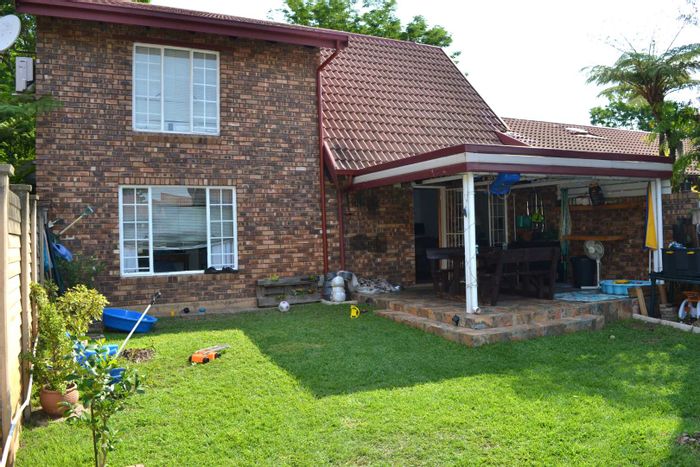 Property #2080556, Townhouse sold in Kilner Park