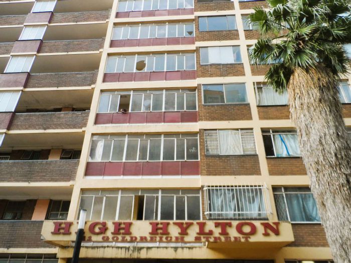 Property #2088227, Apartment pending sale in Hillbrow