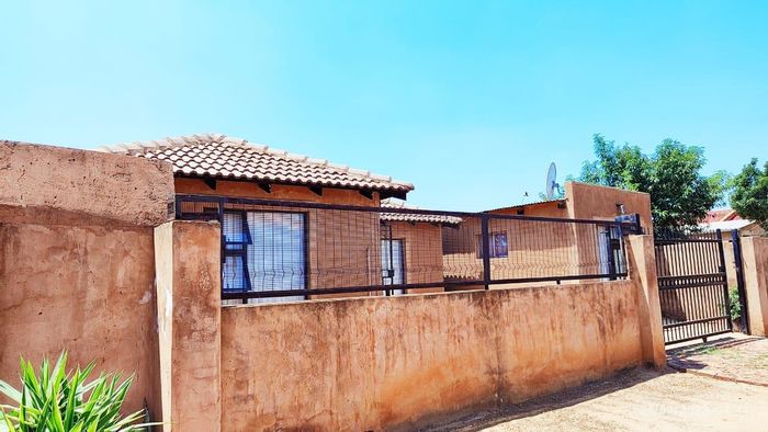 Property #2105376, House for sale in Mamelodi East