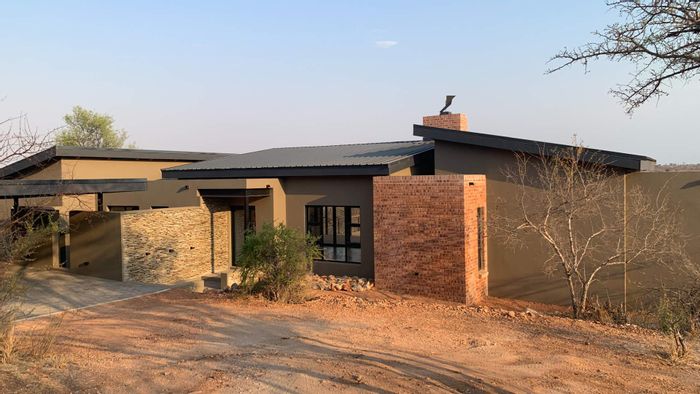 For Sale: House in Elephant Rock Eco Estate with pool, braai, and study.