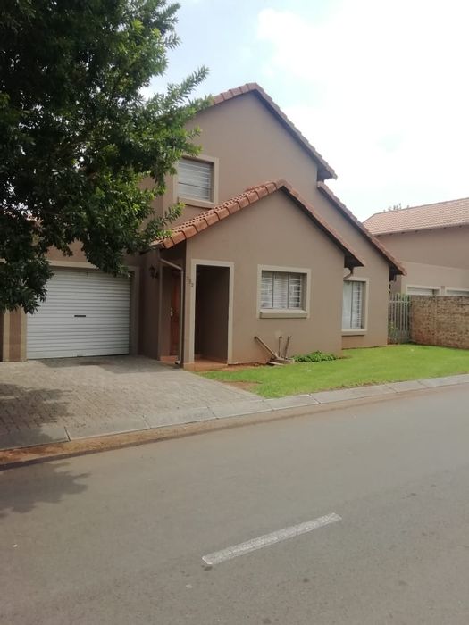 Property #2212758, Townhouse for sale in Benoni Central