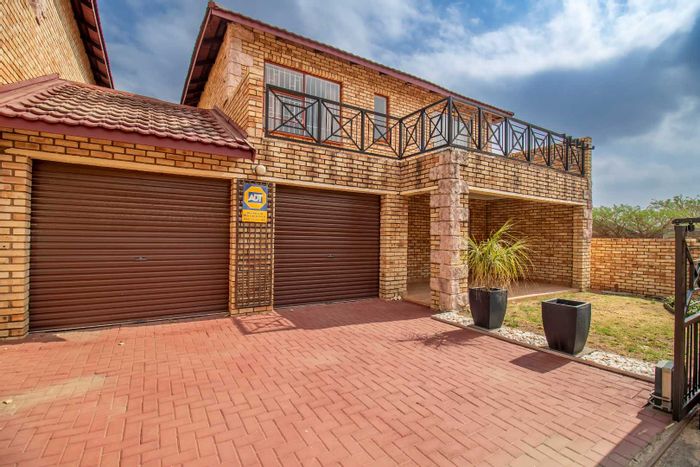 For Sale: Wilgeheuwel Townhouse with 3 beds, garden, double garage, pool access.