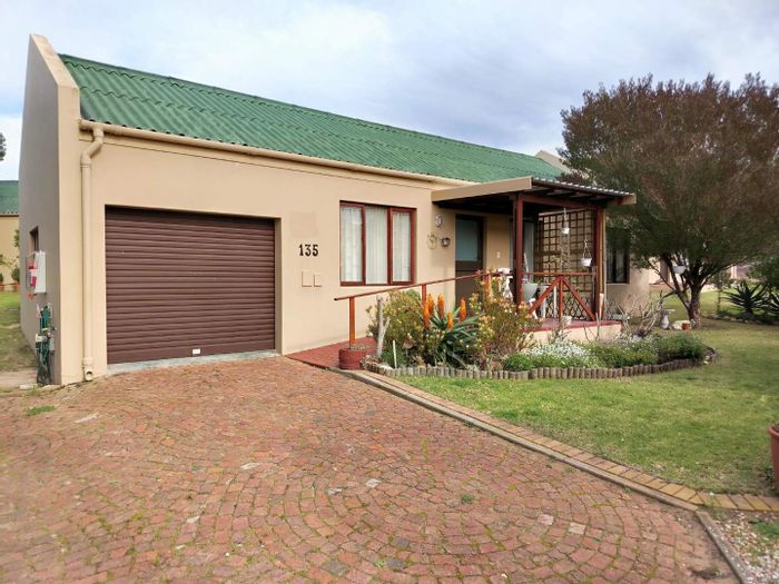 Property #2396783, House Rental Monthly in Still Bay West