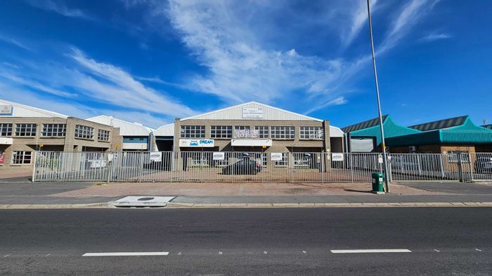 Property #2229900, Industrial for sale in Parow Industrial