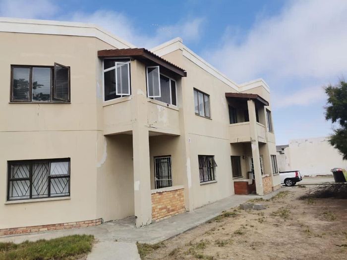 Property #2396874, Apartment For Sale in Lagoon