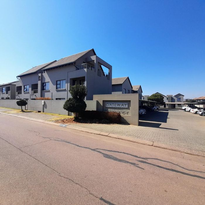 For Sale: Apartment in Melodie with open-plan living, gas heating, and outdoor braai space.