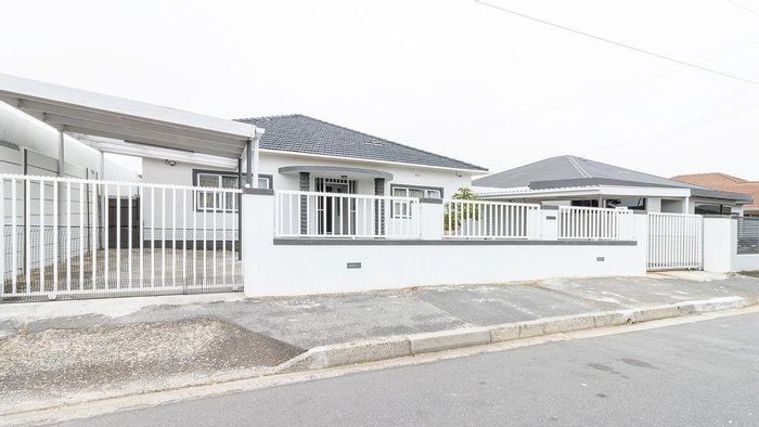 Renovated 3-Bedroom House in Goodwood Central, Close to Amenities - For Sale!