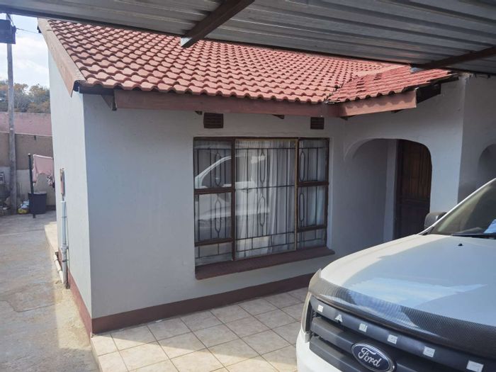Property #2187523, House for sale in Tembisa Ext 10