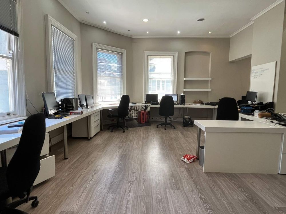 Open plan office to rent in Cape Town 