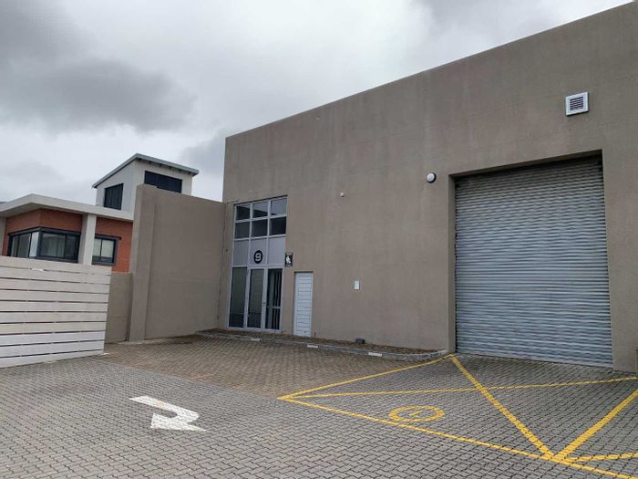 Property #2231407, Industrial rental monthly in Brackenfell Central