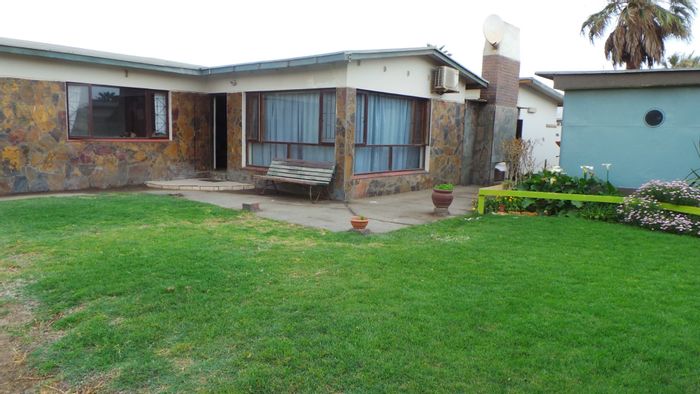 Property #1914517, House for sale in Walvis Bay Central