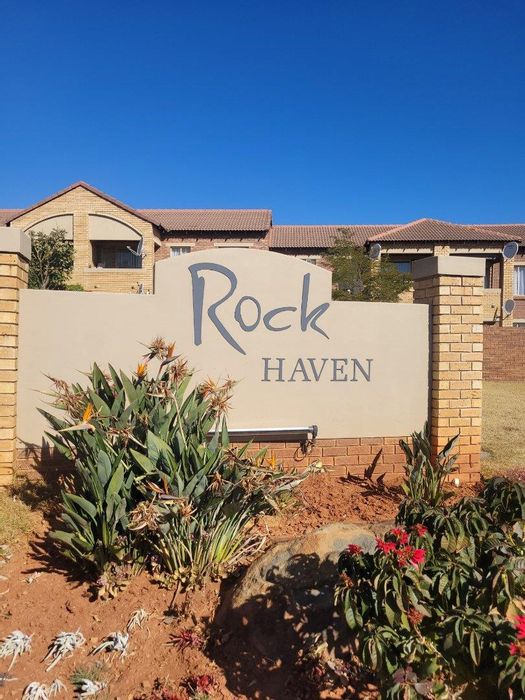 Property #2266389, Apartment for sale in Mooikloof Ridge