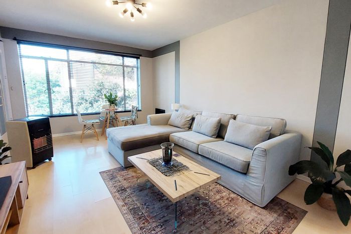 Craighall Park Apartment To Rent: 1 Bed, Pool, Security, Parking Available.