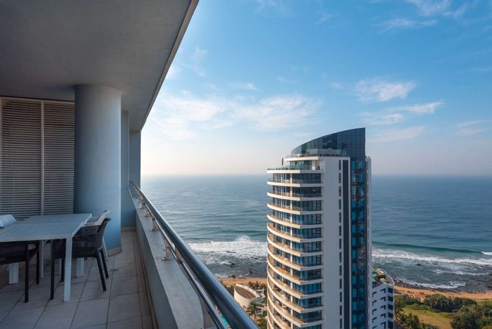 Umhlanga Rocks Central Apartment For Sale with Ocean Views and Hotel Amenities!