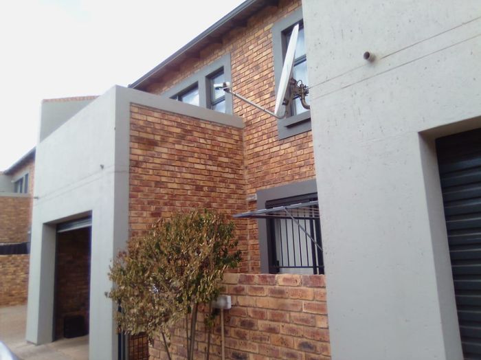 Property #2173630, Townhouse for sale in Denneoord