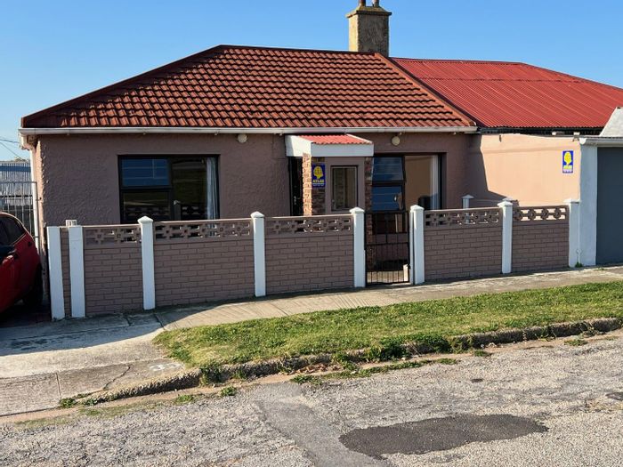 Property #2402533, House For Sale in Kensington