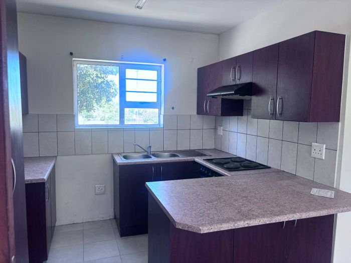 2-Bedroom Apartment in Van Der Stel, To Rent, Secure Complex, Pre-Paid Electricity.