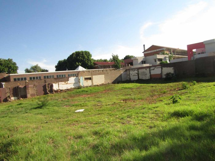 Prime Fairmount Vacant Land for Sale: 6-Unit Residential Development Opportunity