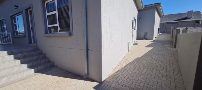 Property #2091227, Cluster for sale in Hartenbos Heuwels