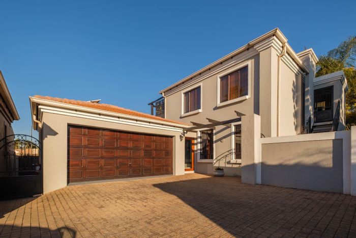 Property #2398904, House For Sale in Moreleta Park