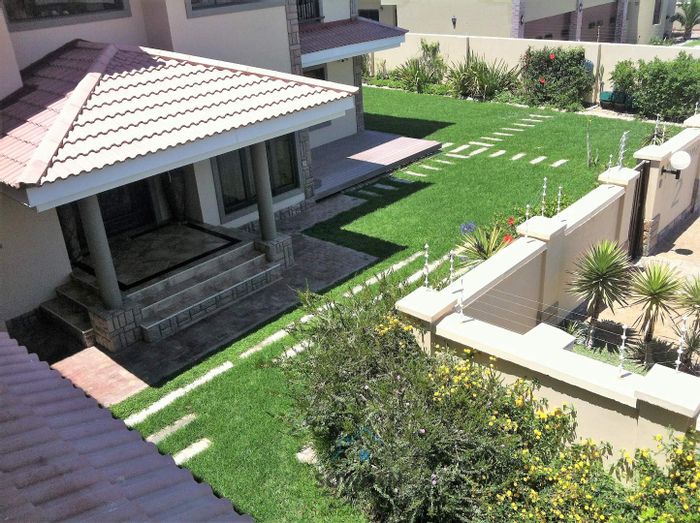 For Sale: Spacious Swakopmund Central house with indoor pool, air conditioning, and security.