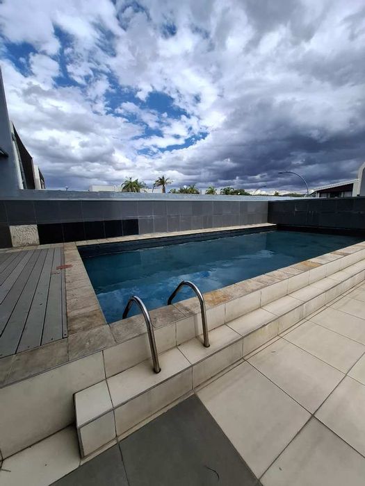 Property #2434439, Apartment For Sale in Windhoek Central