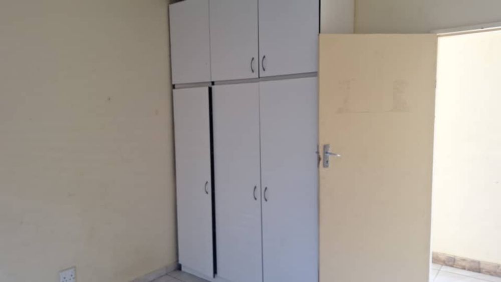 Bedrooms 3