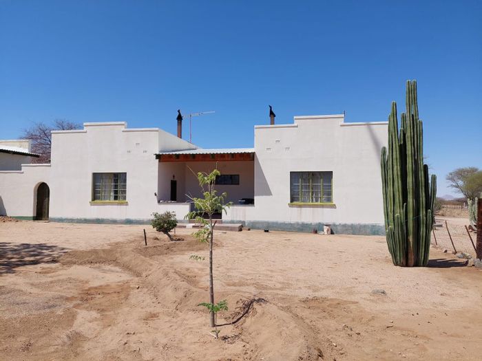 Expansive Farm with Dwellings and School Buildings in Karibib Central.