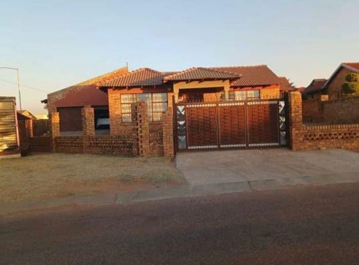 Property #2269026, House for sale in Kwamhlanga Central