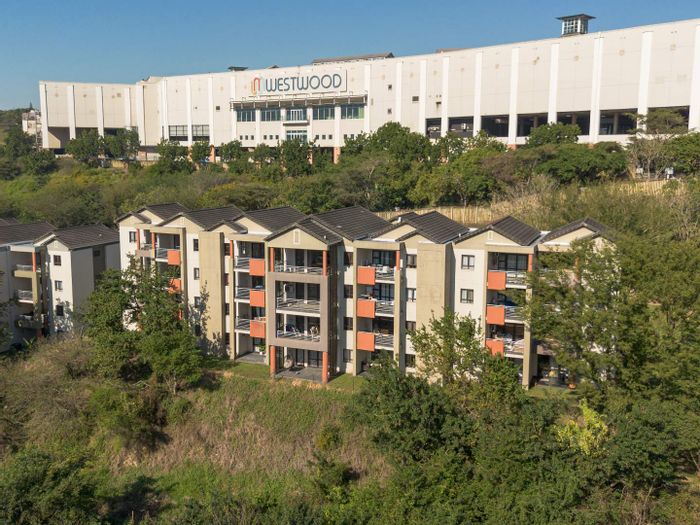 3-Bedroom Apartment For Sale in Sherwood with Pool, Clubhouse, and Hiking Trail.